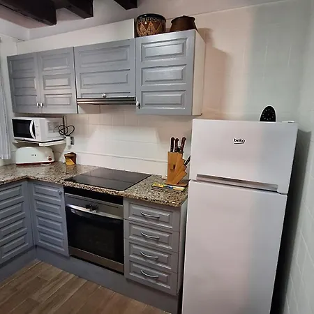 Holiday home Les Oliveres 33 *