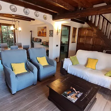 Holiday home Les Oliveres 33 *