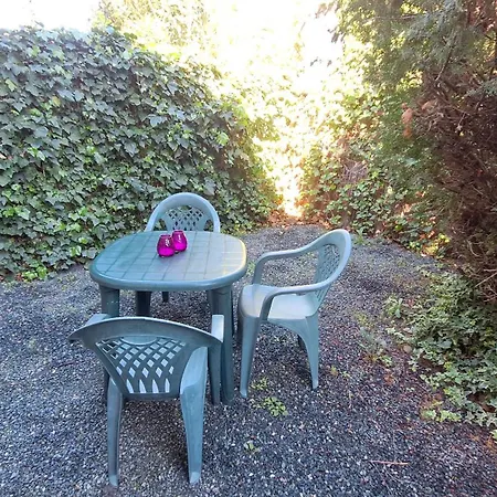 Holiday home Les Oliveres 33 *
